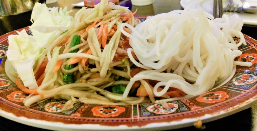 Laotian Papaya Salad / sstrieu / CC-BY-ND-2.0 / Flickr