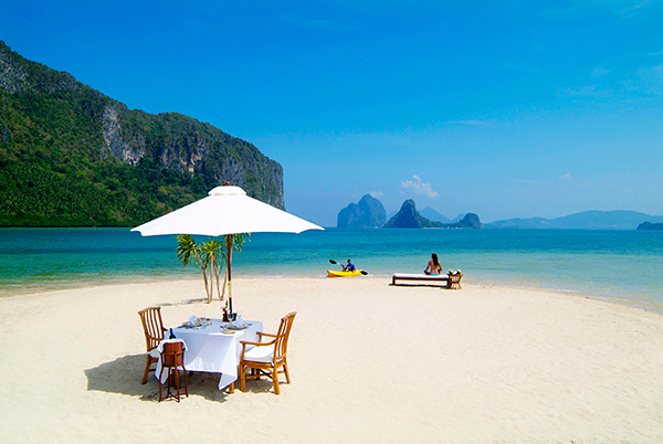 Sandbar at El Nido, Philippines