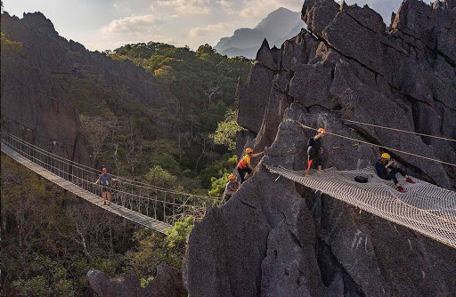 To stand at the Rock Viewpoint is to feel completely at one with the world around you.